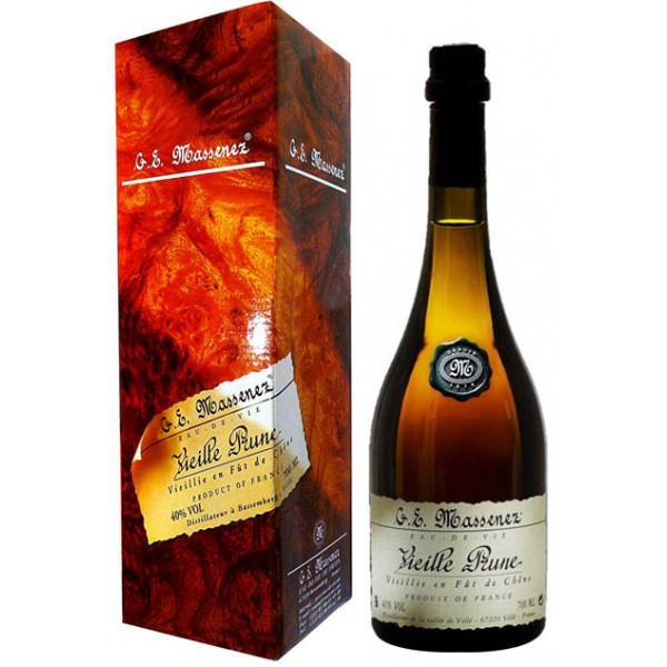 Ликер G.E. Massenez Eau de vie Vieille Prune gift box Ж.Е. Массене О-Де-Ви Слива вьей в подарочной упаковке 700 мл