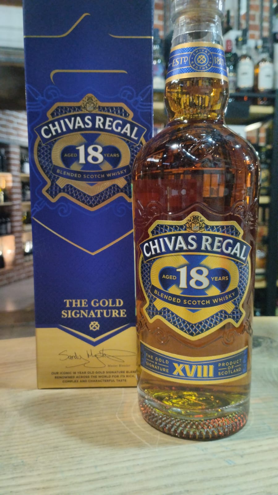 Виски Chivas Regal Gold Signature 18 years old  gift box  750 мл  