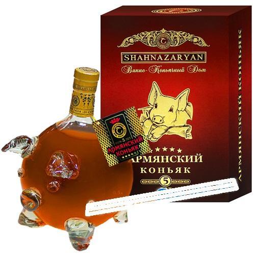 Коньяк Шахназарян  Армянский 5 лет  сувенирная бутылка Свинка в п/у 500 мл