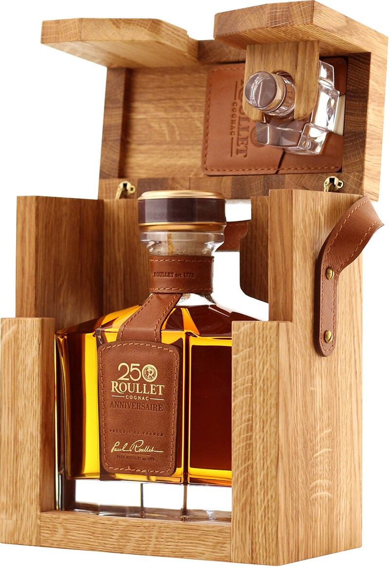 Коньяк Roullet 250 Anniversaire AOC  wooden box  700 мл