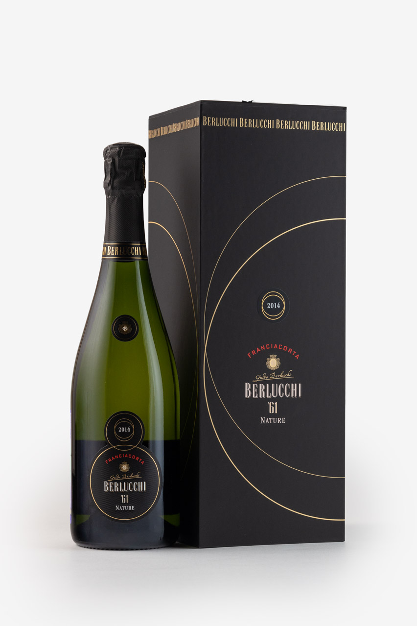 Игристое вино  Guido Berlucchi  61 Franciacorta Nature  DOCG gift box  750 мл