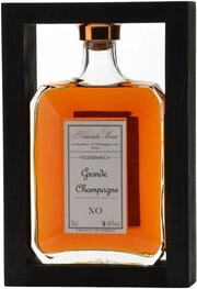 Коньяк Normandin-Mercier  XO  Grande Champagne AOC 30 decanter in wooden frame   700 мл