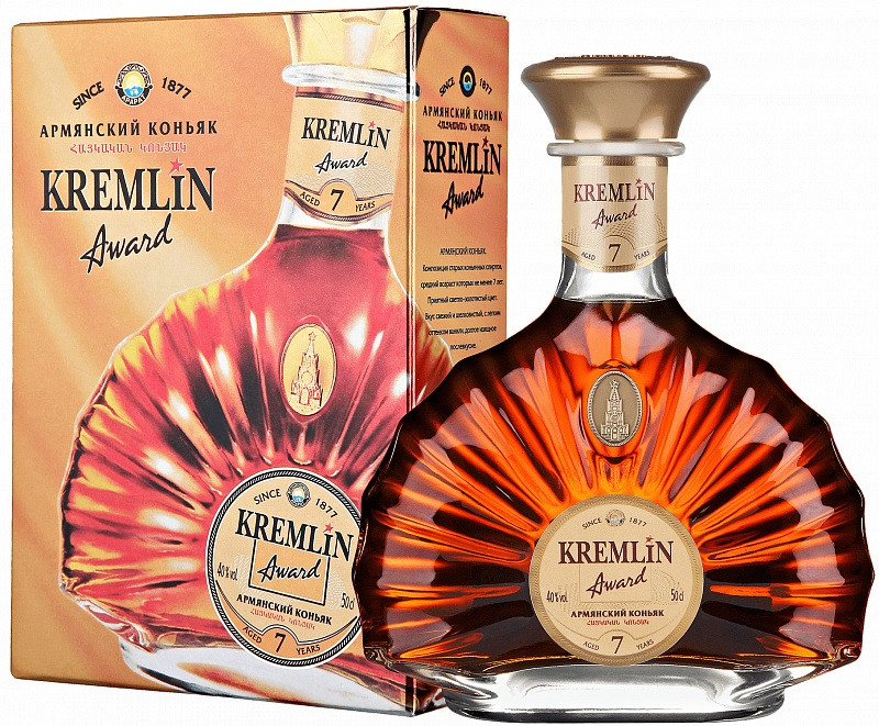 Коньяк  Kremlin Award  7 Years Old  gift box  700 мл