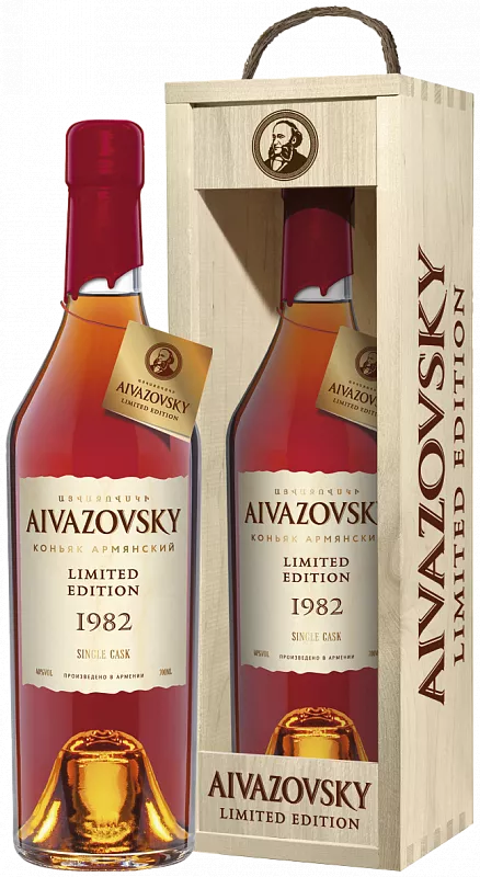Коньяк Aivazovsky Limited Edition 1982  700 мл
