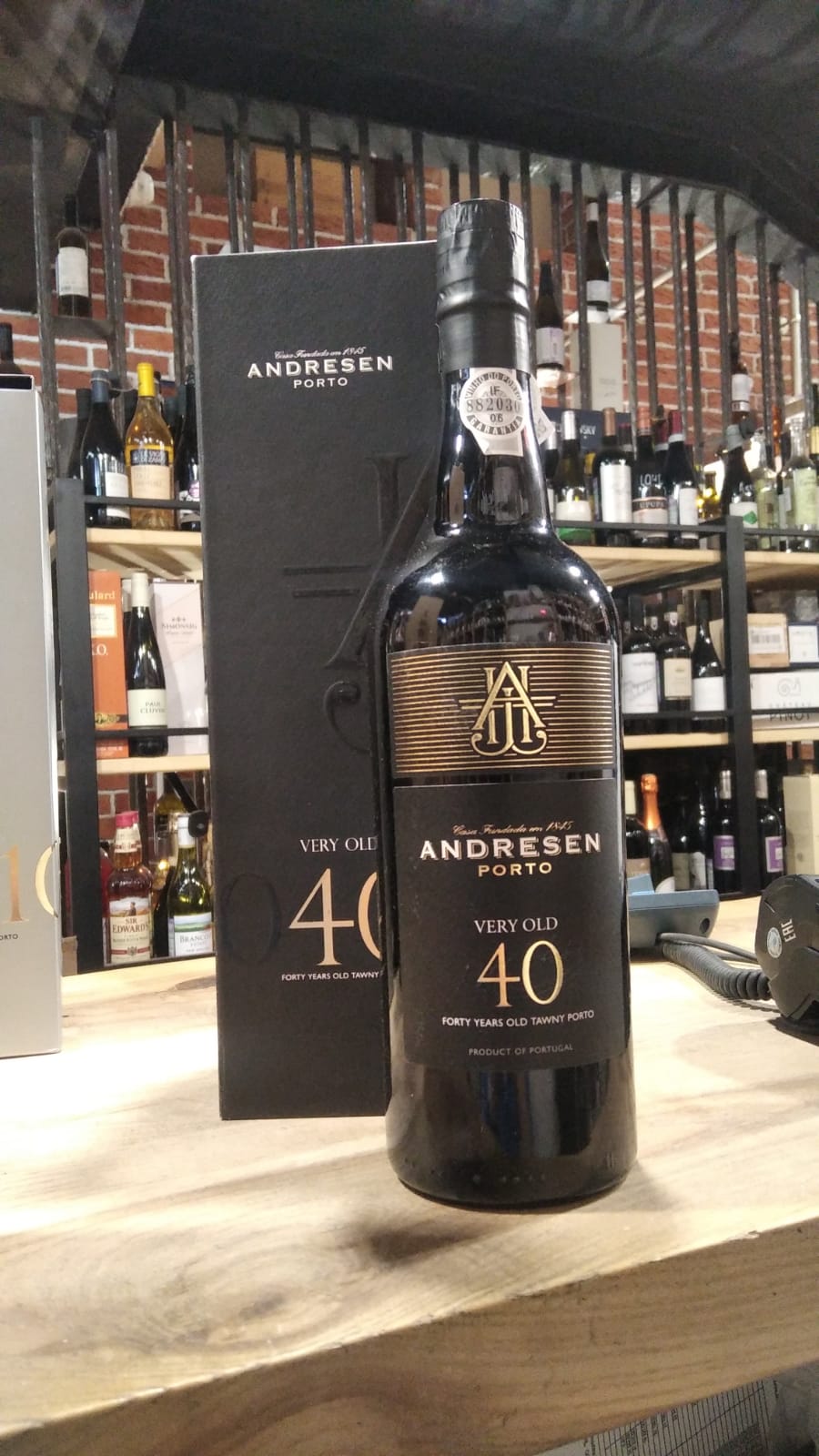 Портвейн Andresen Very Old 40 YO tawny gift tube  750 мл