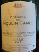 Вино  Domaine Moulin Camus - Huteau Boulanger Gros Plant du Pays Nantais Sur Lie  Домен дю Мулен Камю, Гро План дю Пэи Нантэ  Сюр Ли  2017   750 мл
