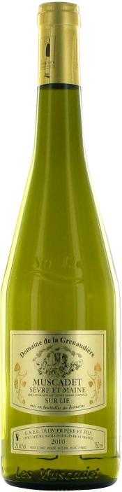 Вино Domaine de la Grenaudiere  Muscadet de Sevre et Maine AOC Sur Lie  Домен де ла Гренодьер  Мюскаде Севр э Мэн Сюр Ли 2010  750 мл