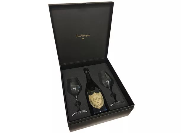 Шампанское Dom Perignon Дом Периньон 2008 в подарочной упаковке с бокалами   750 мл