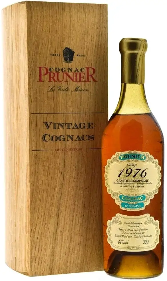 Коньяк  Prunier  Grande Champagne  gift box  1976  700 мл