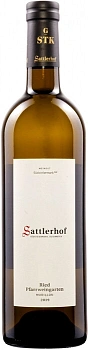 Вино Sattlerhof Pfarrweingarten Morillon  2019  750 ml