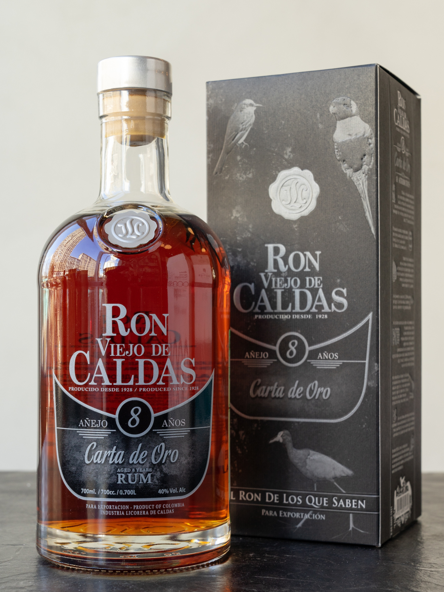 Ром Viejo de Caldas Carta de Oro 8 Y.O  700 мл