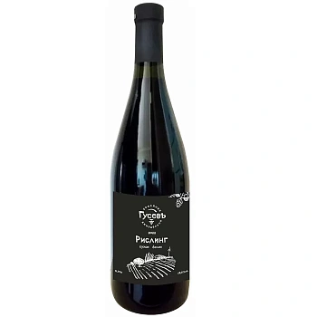 Вино Семейная винодельня Гусев   Рислинг  2023 750 мл 11 %