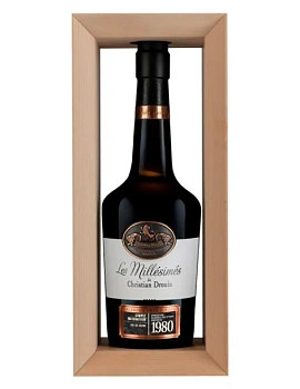 Кальвадос Christian Drouin Calvados Pays d`Auge 1980 gift box  700 мл
