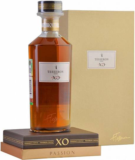 Коньяк Tesseron Passion XO Cognac AOC in decanter & gift box  700 мл