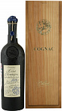 Коньяк Lheraud Cognac Petite Champagne Леро Коньяк Пти Шампань в деревянной подарочной коробке 1979 700 мл