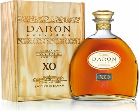 Кальвадос Cognac Daron XO gift box AOC Дарон ХО в подарочной к