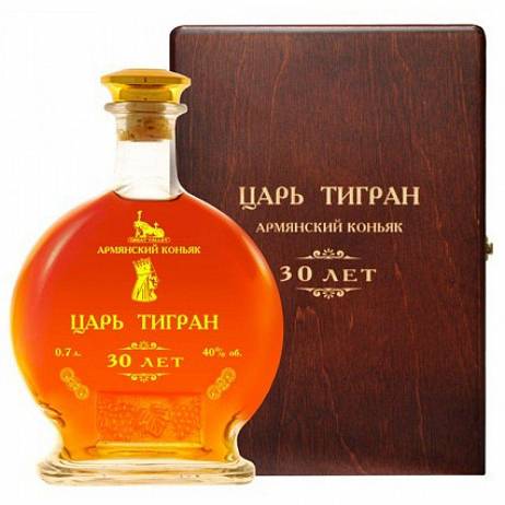 Коньяк Cognac Tsar Tigran 30YO Gift Box Царь Тигран 30 лет в пода