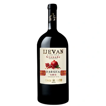 Вино Иджеван Гранат полусладкое 1,5 л