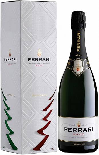 Игристое вино Ferrari Brut Trento DOC new year's  gift  box  2018 750 мл