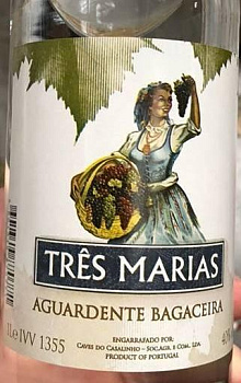 Граппа Tres Marias Aguardente Bagaseira Трес Мариас Акварденте Багасейра  1000 мл
