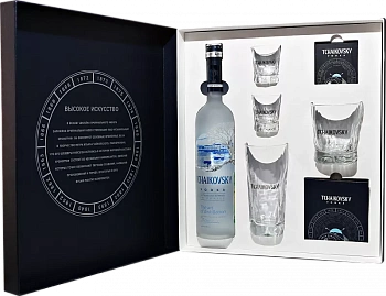 Водка Чайковский  700 мл   п/у + бокалы и шоты     40 %