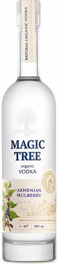 Водка  Magic Tree Mulberry   250 мл 40 %