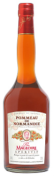 Ликер Pere Magloire Pommeau de Normandie  700 мл