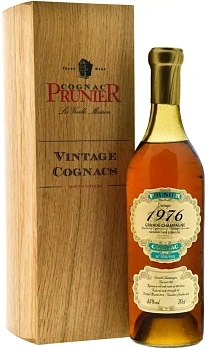 Коньяк  Prunier  Grande Champagne  gift box  1976  700 мл